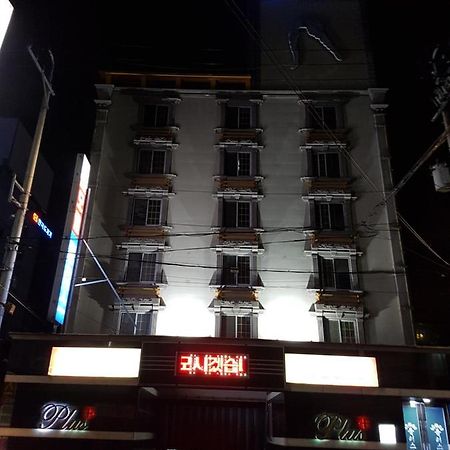 Plus Motel Kvangdzsu Kültér fotó